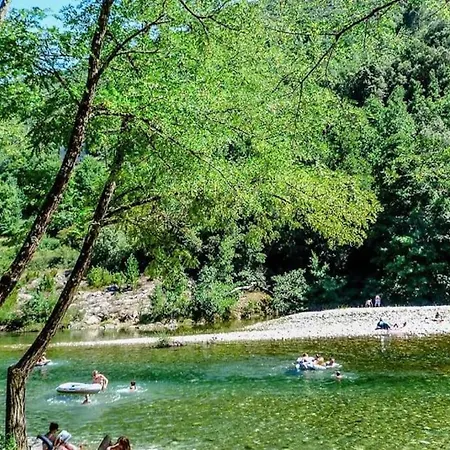 Villa Avec Piscine Entre Terre Et *